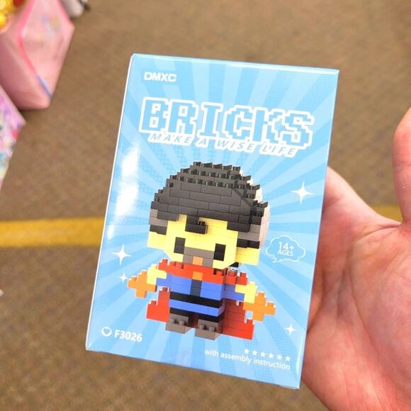 Brand New Superman Bricks Lego Figure - Picture 1 of 4